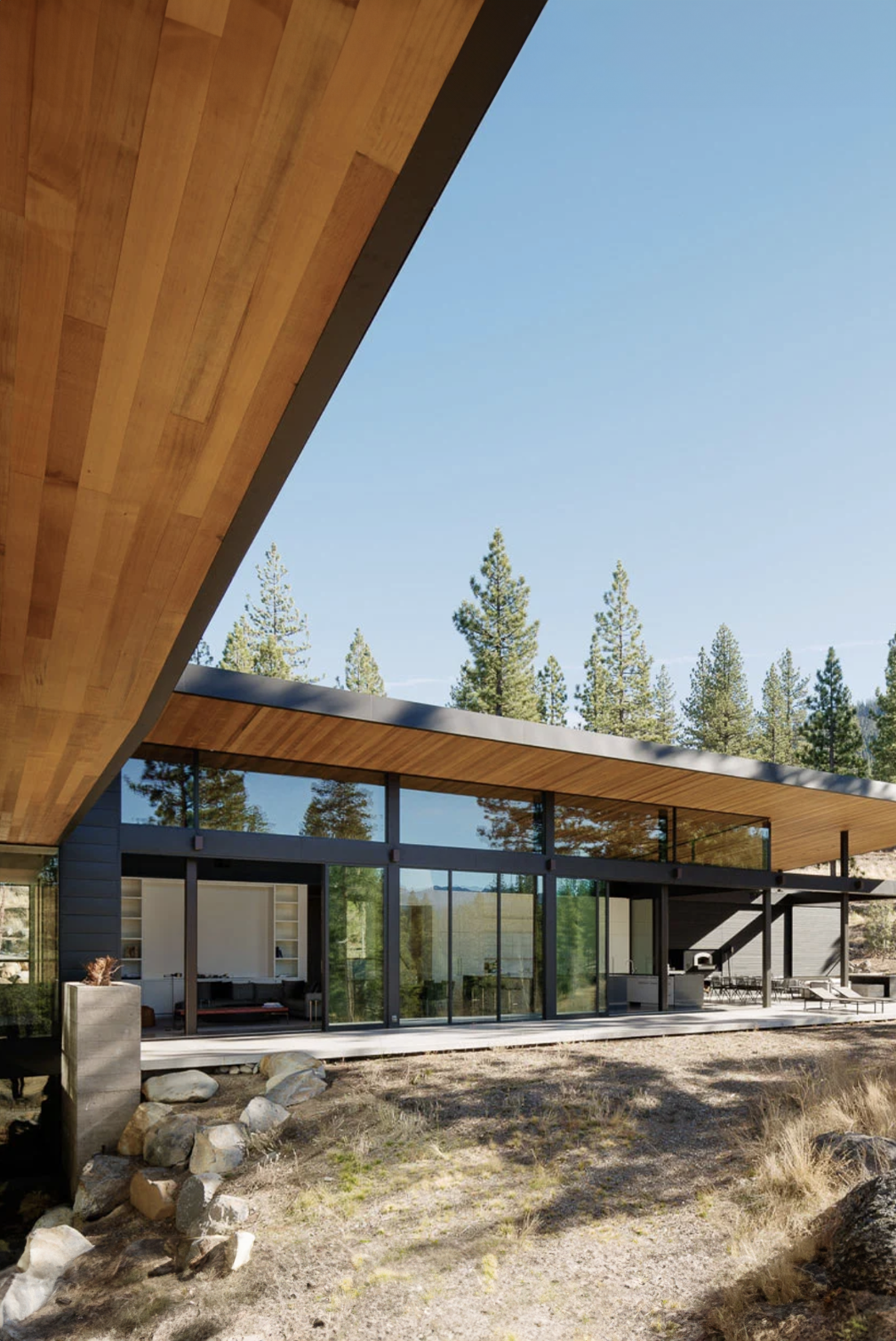 Modern Mountain Retreat